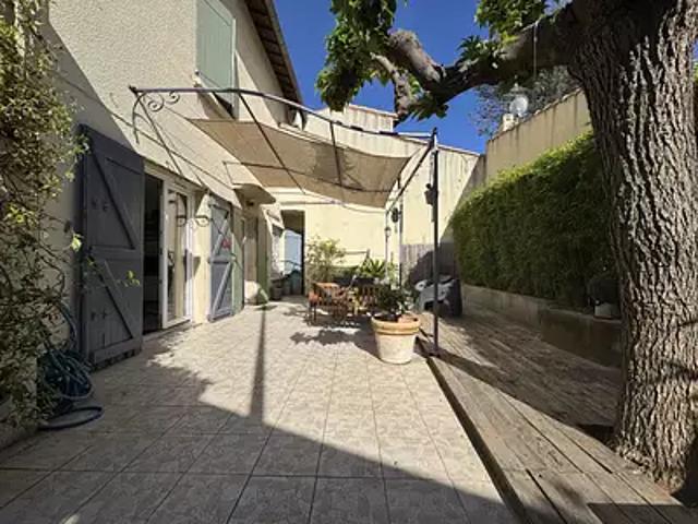 Maison vente à Nîmes, Quartier d'Espagne