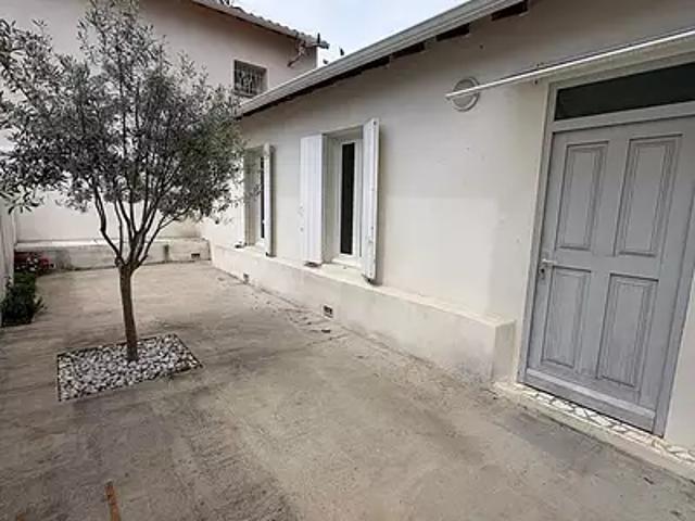 Maison location à Quartier d'Espagne, Nîmes
