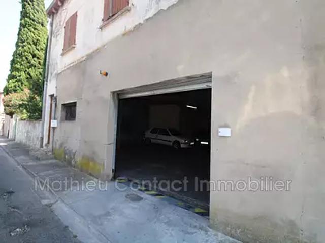 Garage location à Quartier d'Espagne, Nîmes