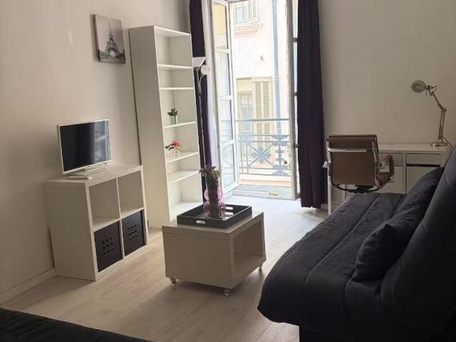 Studio location à Nîmes