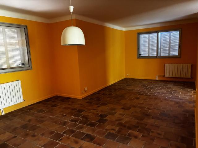 Maison location à Nîmes, Gard
