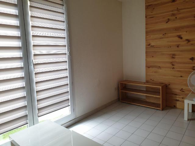 Studio location à Nîmes