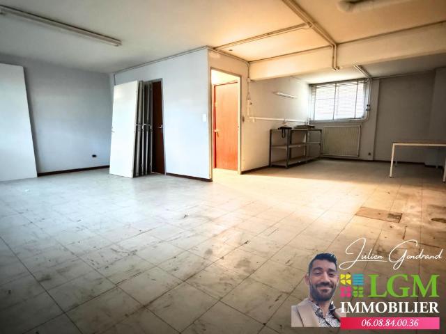 Bureau vente à Nîmes