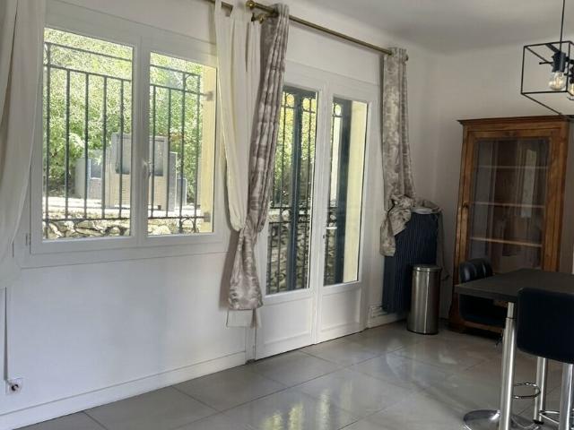 Maison vente à Nîmes, Gard