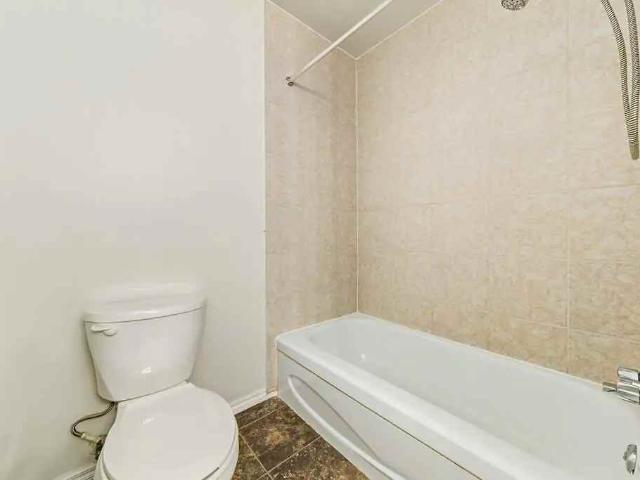 Apartment for rent in Wedgewood, Alberta
