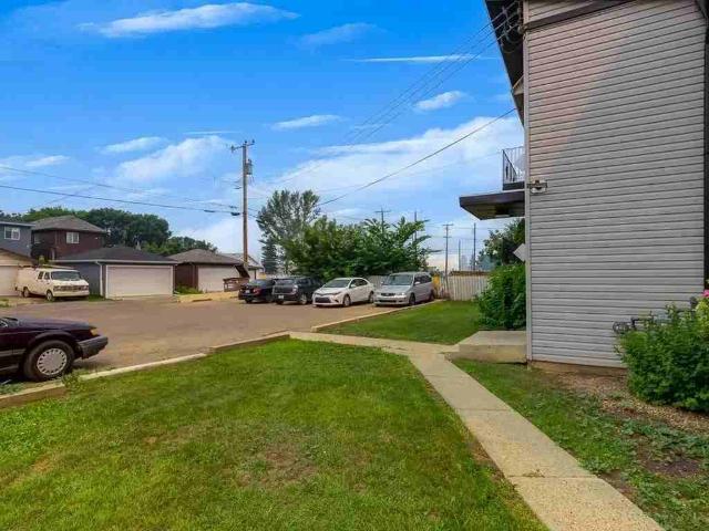 Apartment for rent in Wedgewood, Alberta