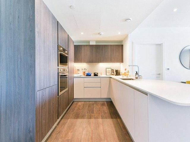 Apartment for rent in Nine Elms, Greater London