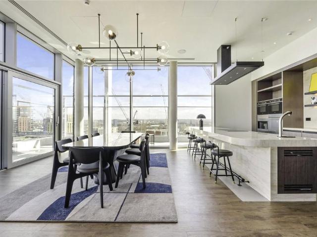 Apartment for rent in Nine Elms, Greater London