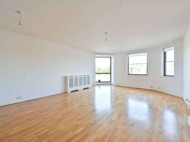 Apartment for rent in Nine Elms, Greater London