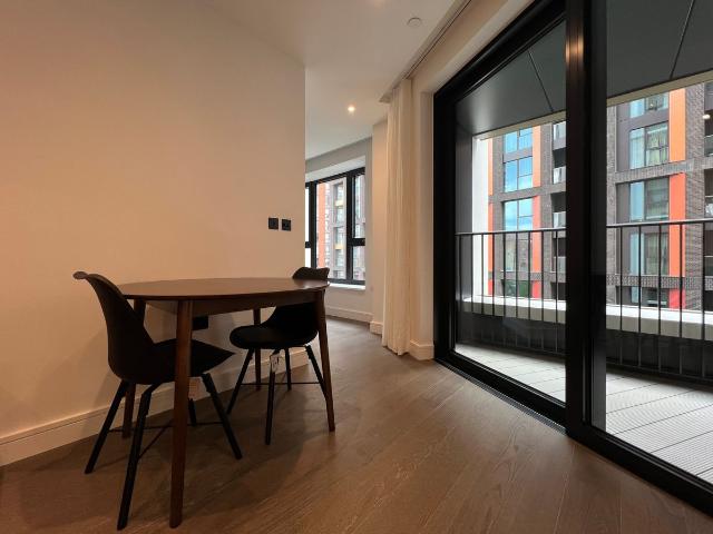 Apartment for rent in Nine Elms, Greater London