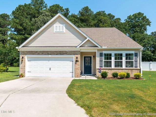 House for sale in Ayden