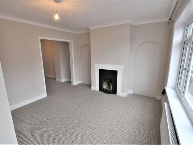 House for rent in Sidley, Heathlands