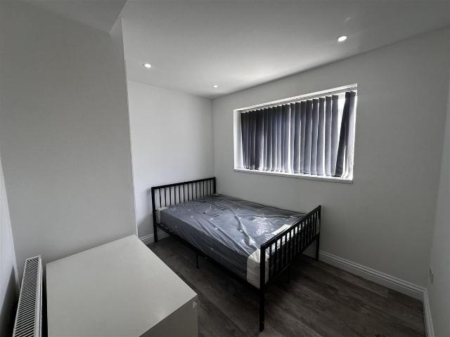 Apartment for rent in Plasnewydd, Falcon Lodge