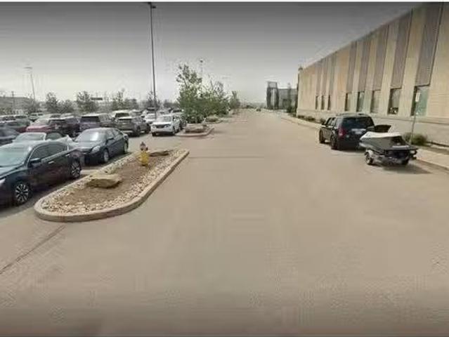 House for sale in Nisku