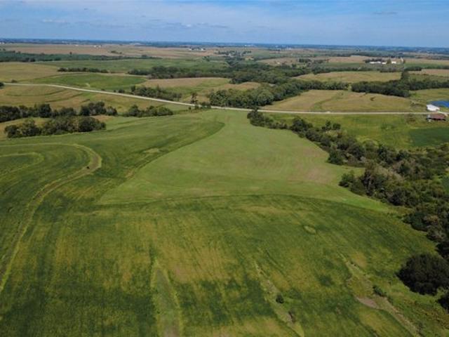 Land for sale in Pleasantville, Iowa