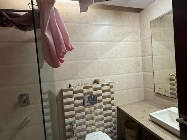 Property for rent in Deri