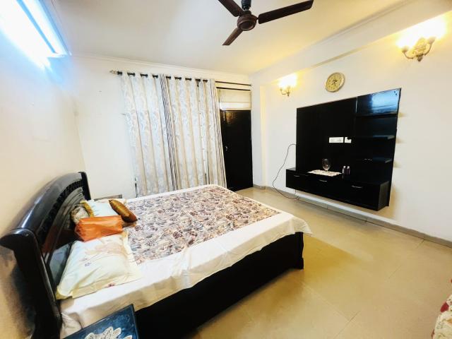 Flat for rent in Zirakpur, Punjab