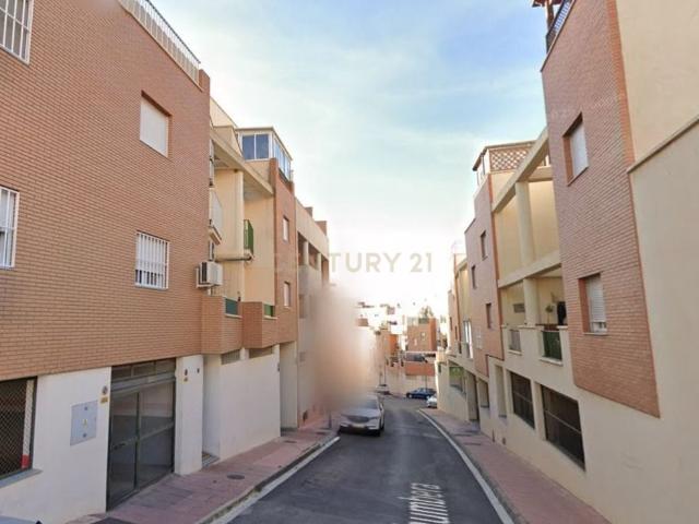 Piso en venta en San Luis, Almería