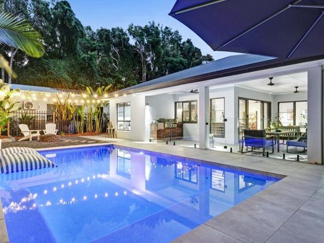 House for sale in Palm Cove, Queensland