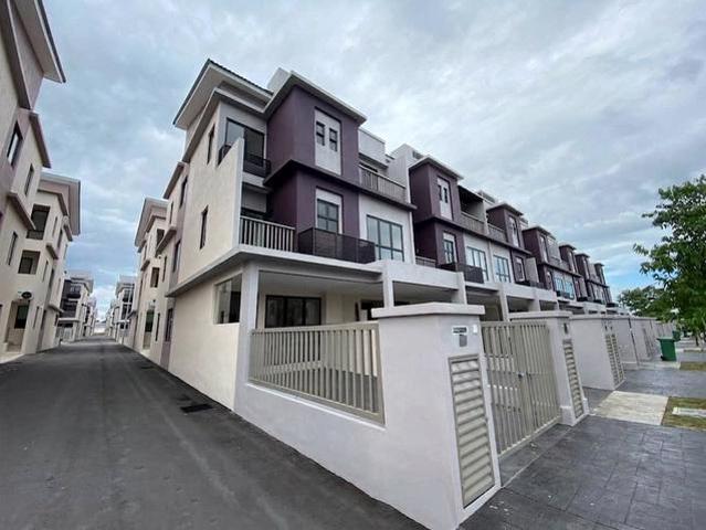Townhouse for sale in Kajang, Langat