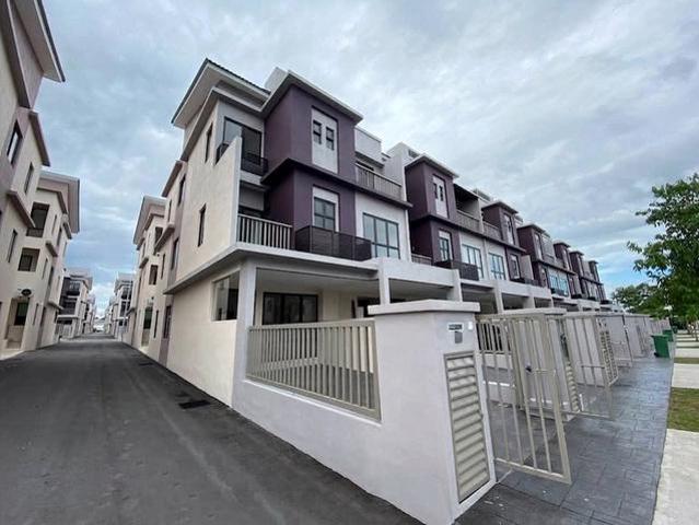 Townhouse for sale in Kajang, Langat