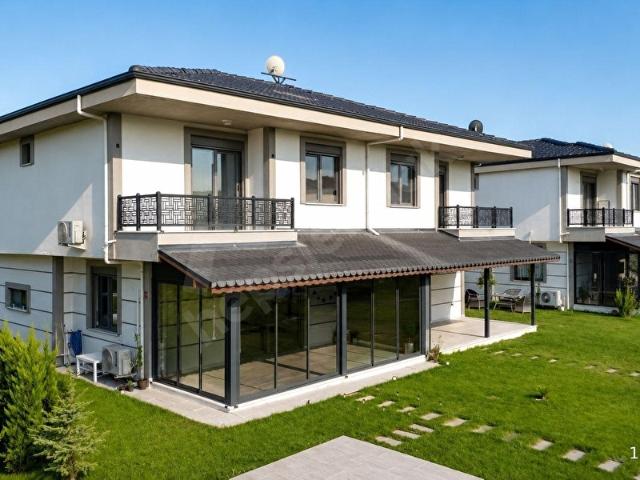Ayvalik, Balikesir içerisinde satılık Villa