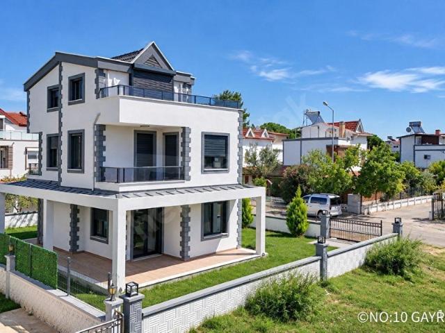 Ayvalik, Balikesir içerisinde satılık Villa