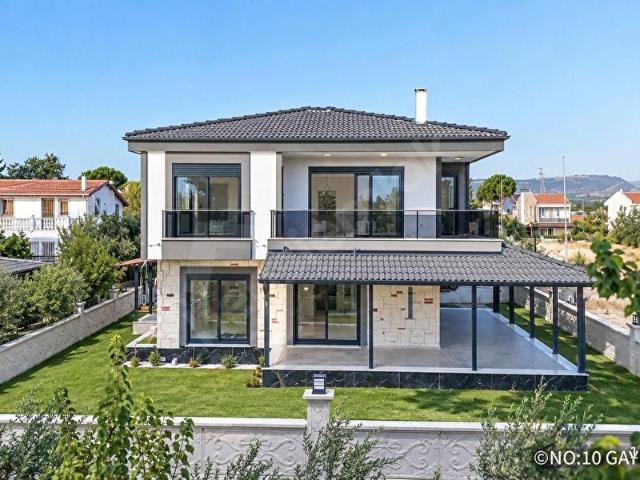 Ayvalik, Balikesir içerisinde satılık Villa