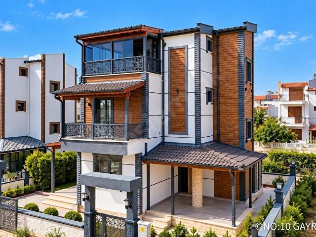 Ayvalik, Balikesir içerisinde satılık Villa