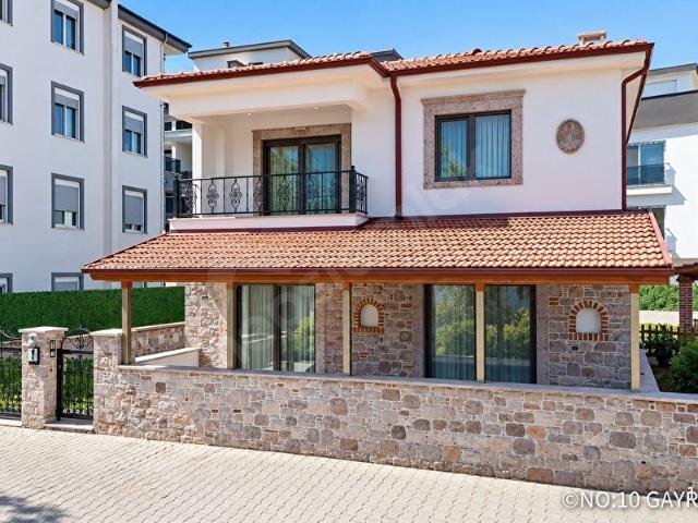 Ayvalik, Balikesir içerisinde satılık Villa