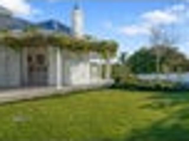House for sale in Paremoremo
