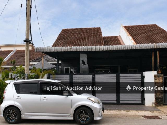 Terraced House for rent in Wellesley, Penang