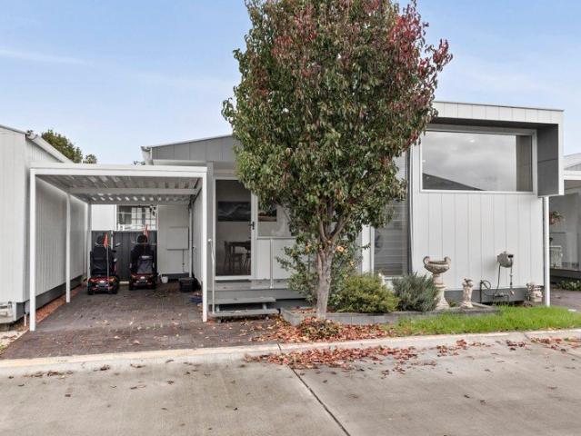 Villa for sale in Ambergate, New South Wales