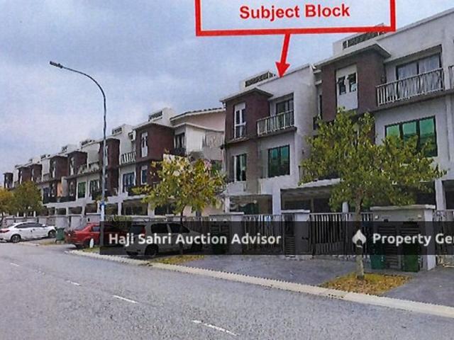 Townhouse for rent in Petaling, Subang Jaya