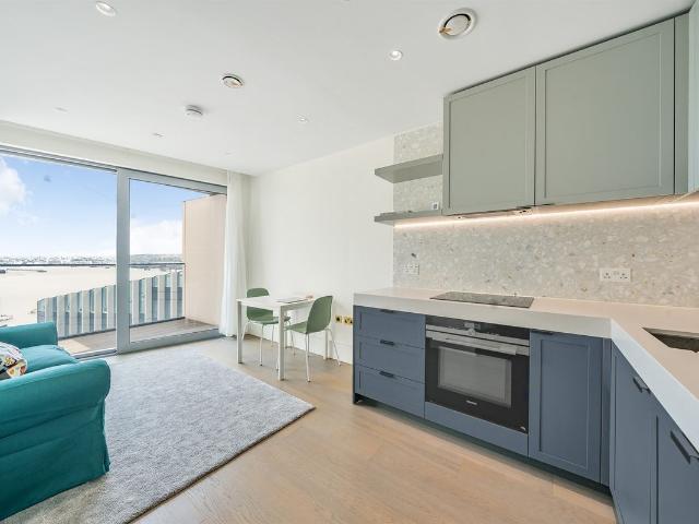 Apartment for rent in East Greenwich, Greater London