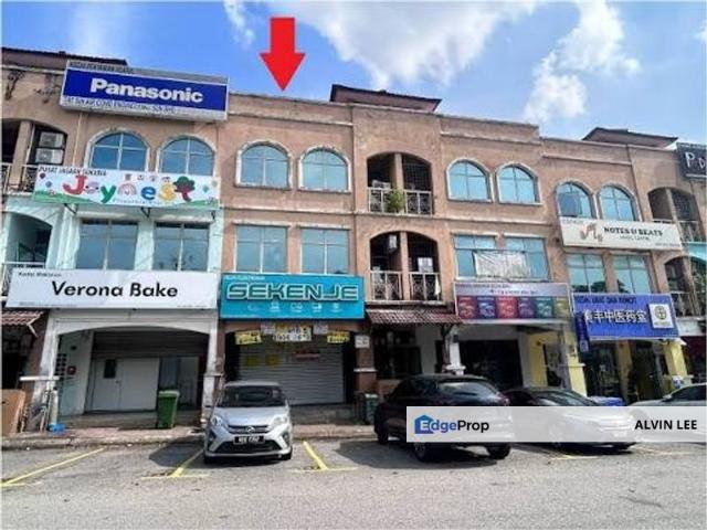 Shop for sale in Petaling, Subang Jaya