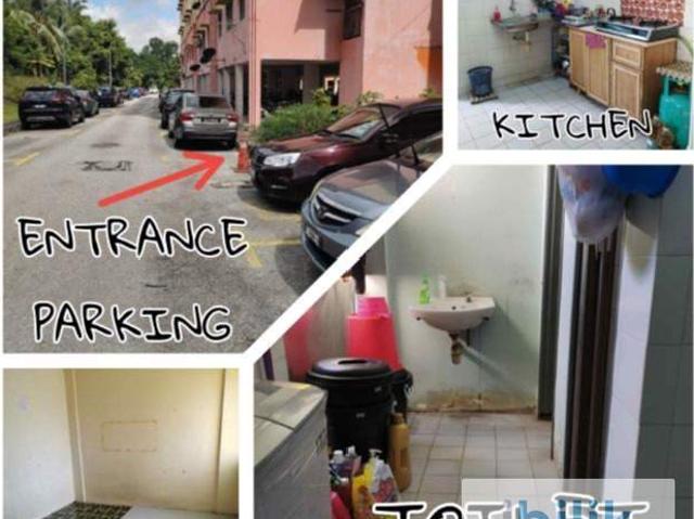Room for rent in Petaling, Alam Impian