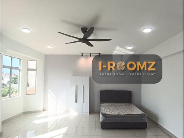 Room for rent in Alam Impian, Selangor