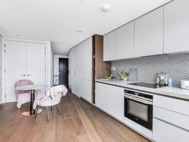 House for rent in Greenwich Peninsula, Greater London