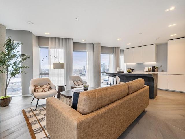 Apartment for rent in Upper Riverside, Greater London