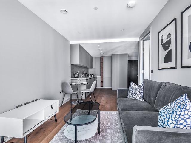 Apartment for rent in East Greenwich, Greater London