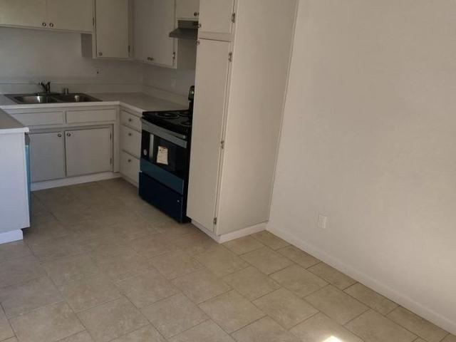 Apartment for rent in Northridge West Neighborhood Council District, Canoga Park