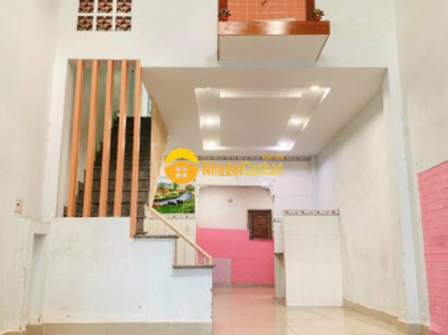 Nhà mặt phố bán