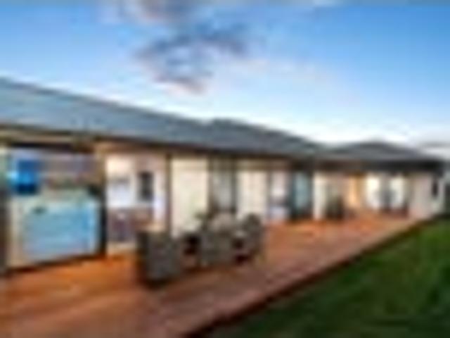 House for sale in Chaslands, Canterbury