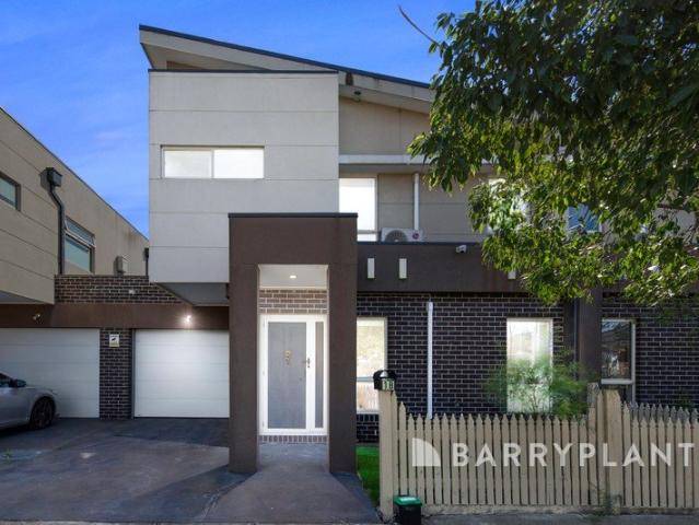 House for sale in Sunshine North, Melbourne