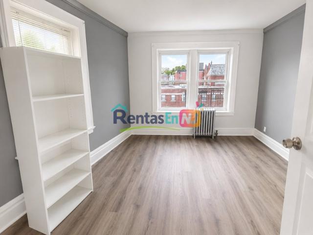 Room for rent in Newark, New Jersey