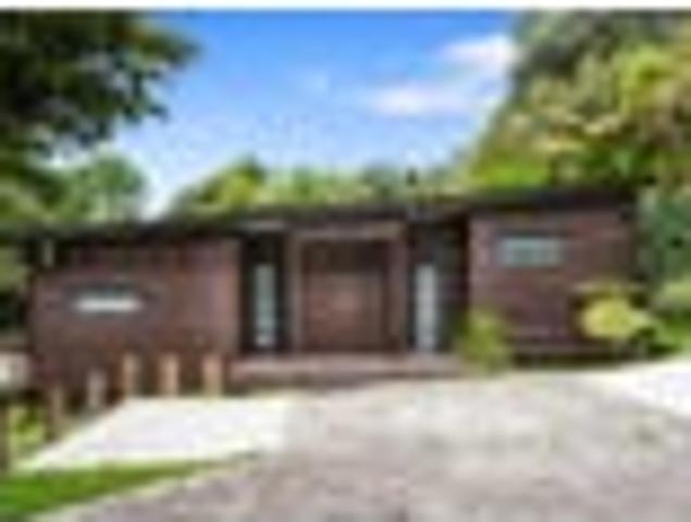 House for sale in Oratia
