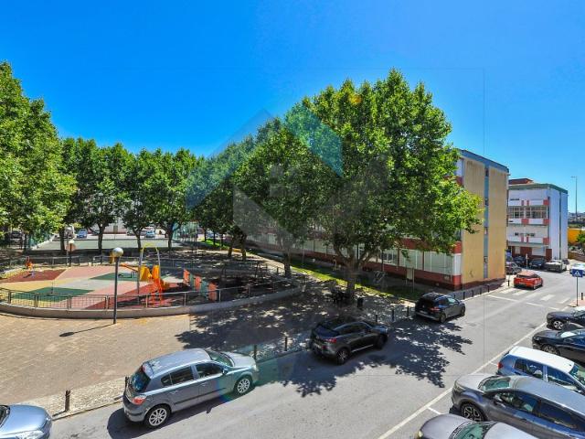 Apartamento venda em Agualva