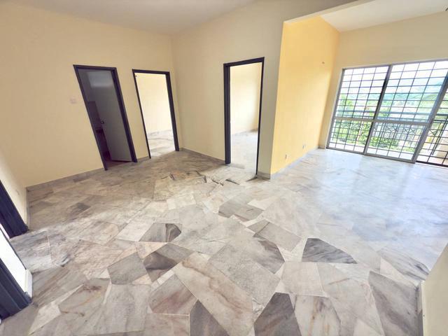Apartment for sale in Kajang, Langat