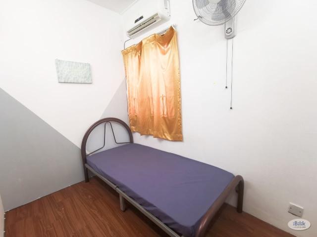 Room for rent in Petaling, Damansara Damai